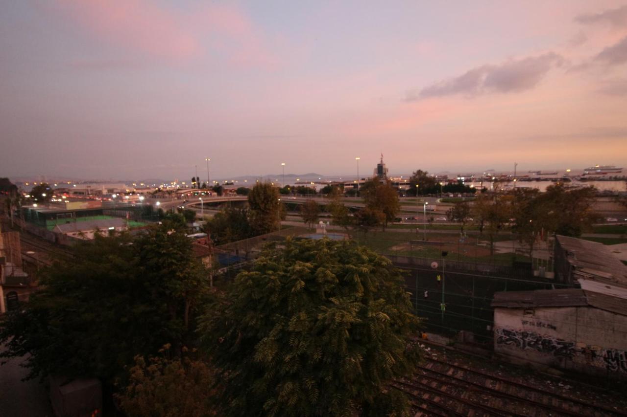 Hotel Ümıt Yenıkapi Istanbul Bagian luar foto