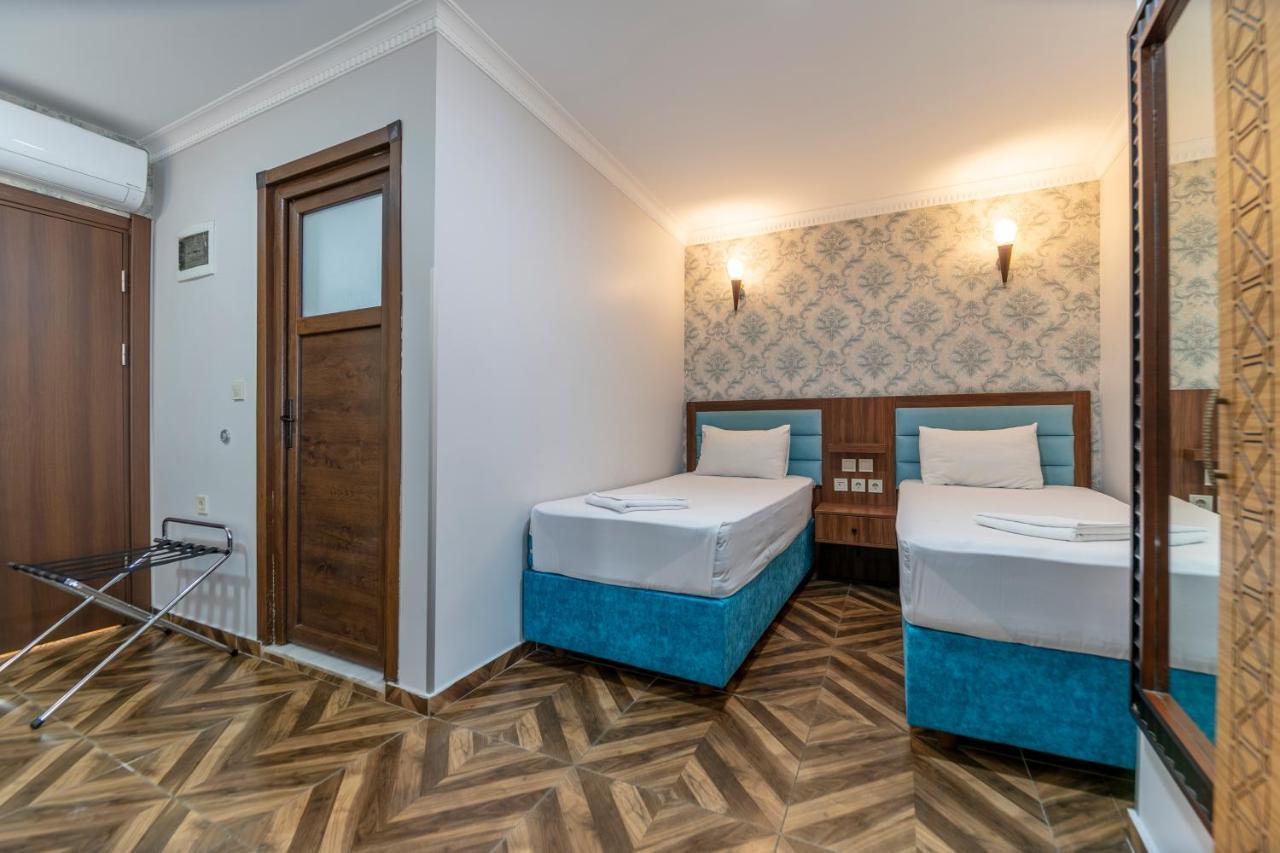 Hotel Ümıt Yenıkapi Istanbul Bagian luar foto