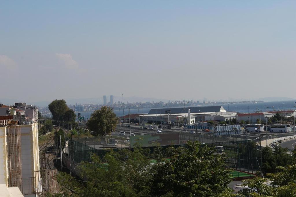 Hotel Ümıt Yenıkapi Istanbul Bagian luar foto
